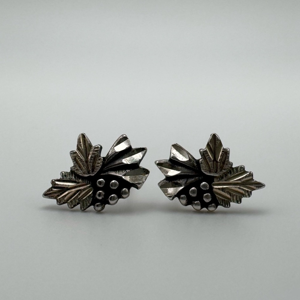 Sterling Silver 925 Leaf Cluster Stud Earrings - image 2